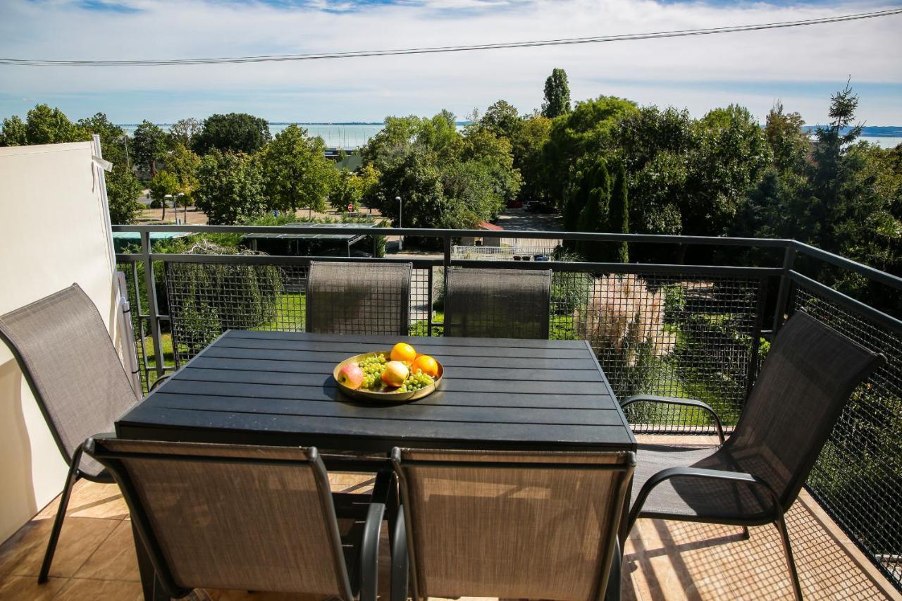 Balkon Apartmanhaz Panzio Balatonfüred Extérieur photo